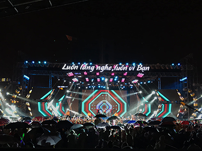 Dazzle Plus P4.8 for stage, Vietnam
